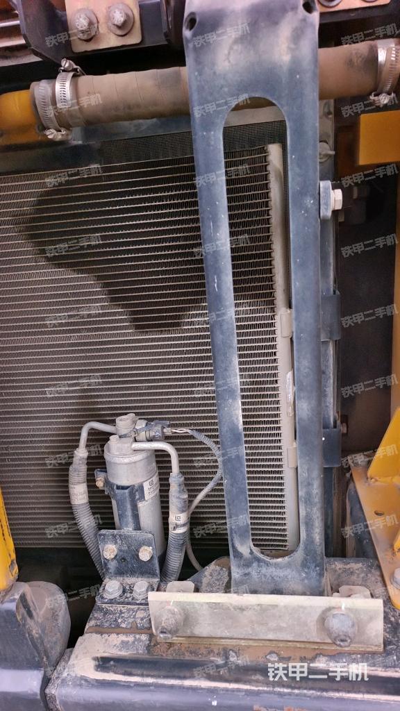 散熱器室(大件艙室) 散熱器室(大件艙室)