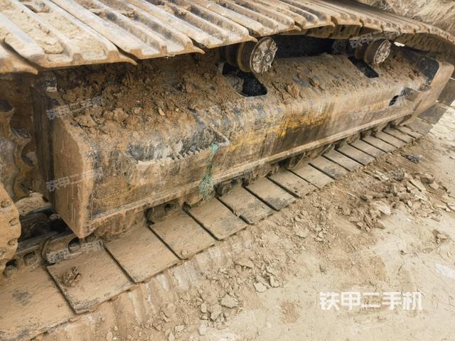 單側(cè)履帶整體（整機(jī)外觀）