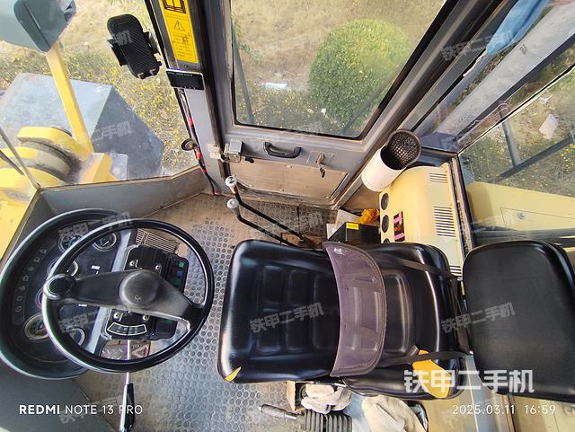 駕駛室工作臺（整機外觀及大件）