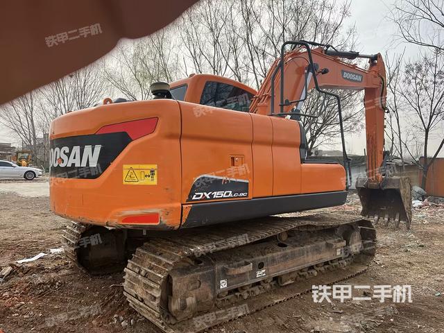 整機右后45°(整機外觀) 整機右后45°(整機外觀)