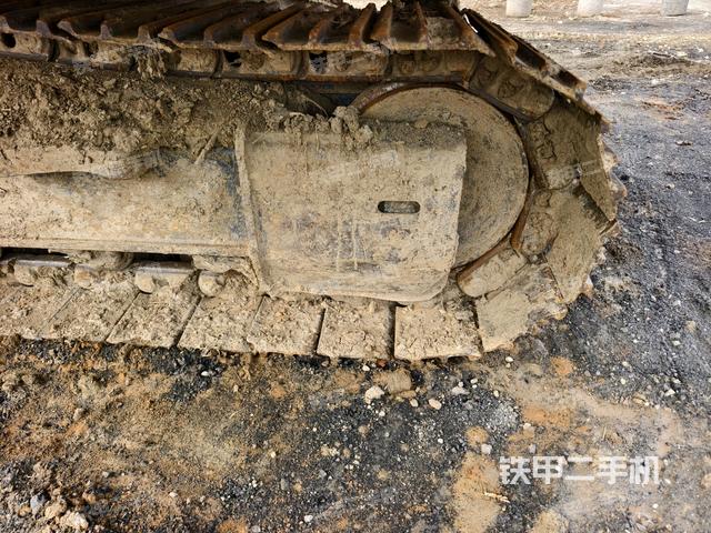 左驅(qū)動輪(行走機構(gòu)) 左驅(qū)動輪(行走機構(gòu))