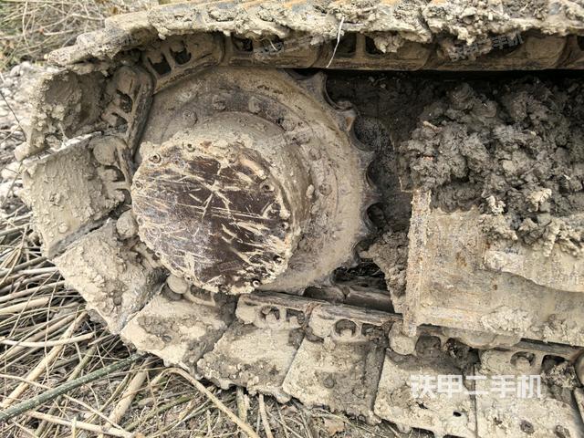 右驅(qū)動(dòng)輪（行走機(jī)構(gòu)）