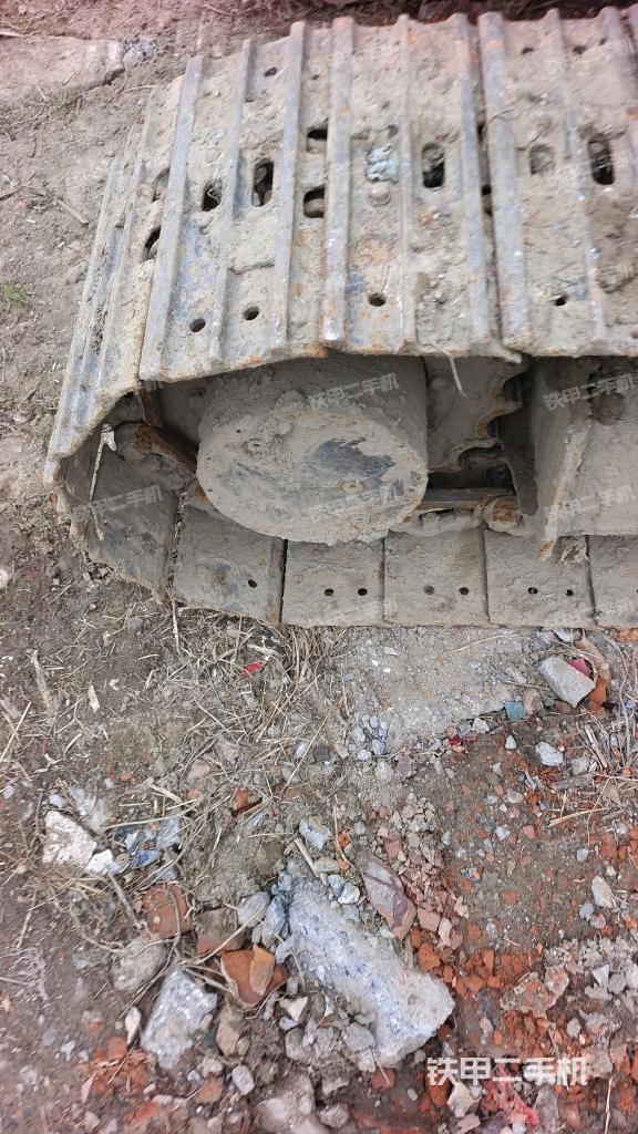 右側(cè)行走馬達(dá)蓋板(行走機(jī)構(gòu)) 右側(cè)行走馬達(dá)蓋板(行走機(jī)構(gòu))