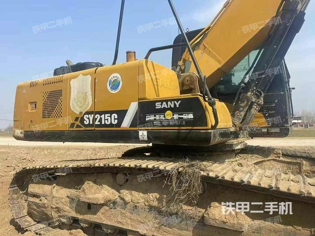 駕駛室頂部(整機外觀) 駕駛室頂部(整機外觀)