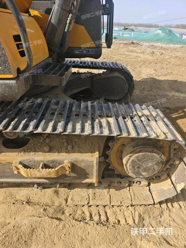 單側(cè)履帶整體（整機外觀）