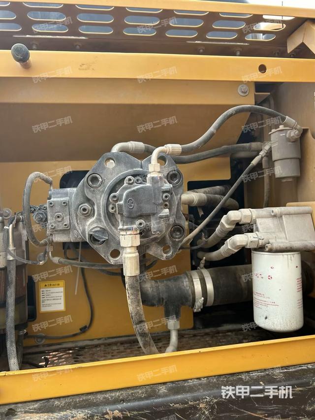 液壓泵室（大件艙室）