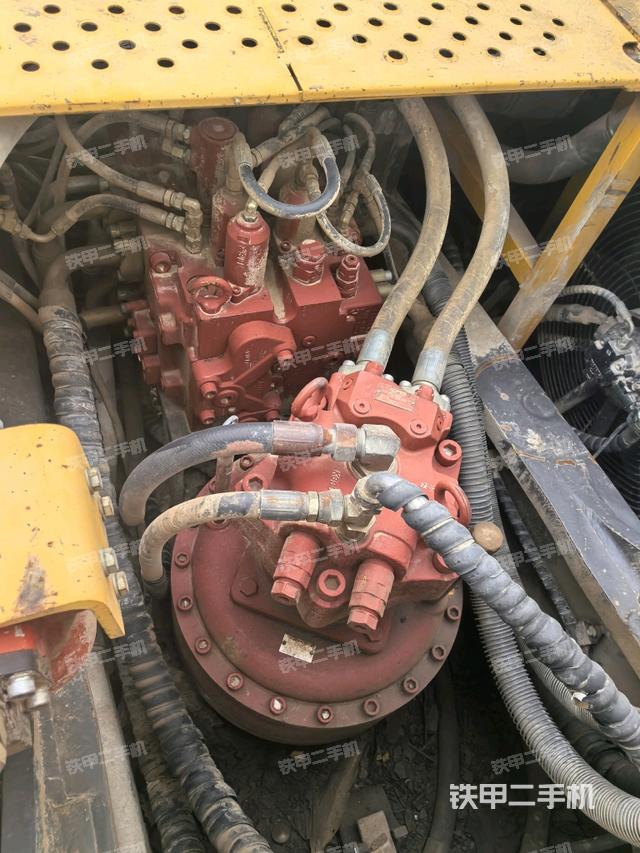 駕駛室頂部俯視（上車(chē)部件）