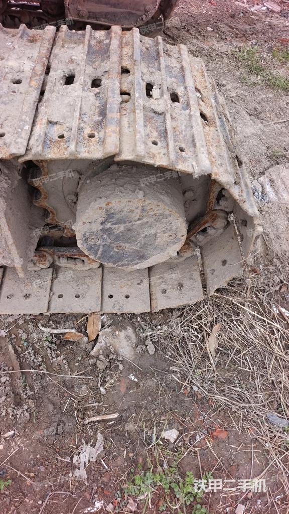 左側(cè)行走馬達(dá)蓋板(行走機(jī)構(gòu)) 左側(cè)行走馬達(dá)蓋板(行走機(jī)構(gòu))