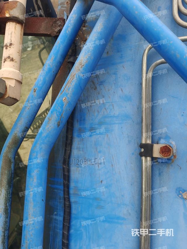 大臂背部俯視（工作和回轉(zhuǎn)裝置）