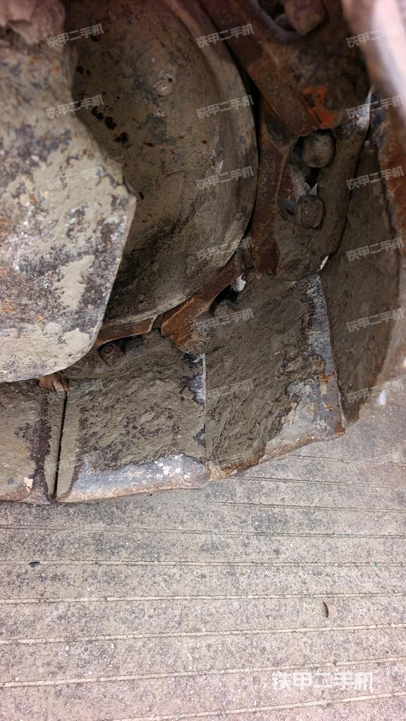 右導(dǎo)向輪（行走機(jī)構(gòu)）