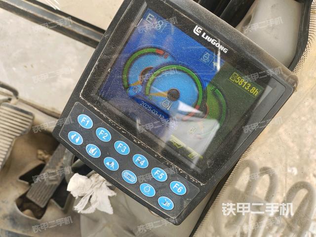顯示屏?(駕駛室部分) 顯示屏?(駕駛室部分)