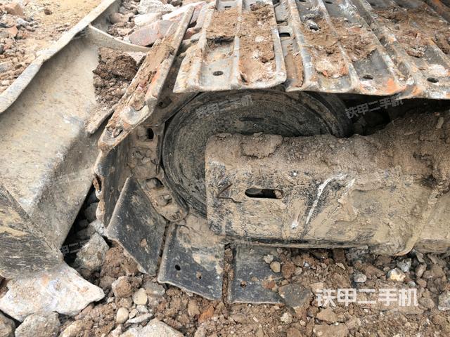 左驅(qū)動(dòng)輪（行走機(jī)構(gòu)）