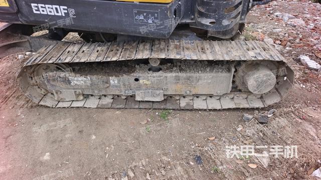 左側(cè)履帶整體?（行走機構(gòu)）