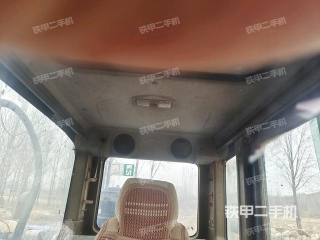 座椅左側(cè)控制臺/音響/含左手柄（駕駛室部分）