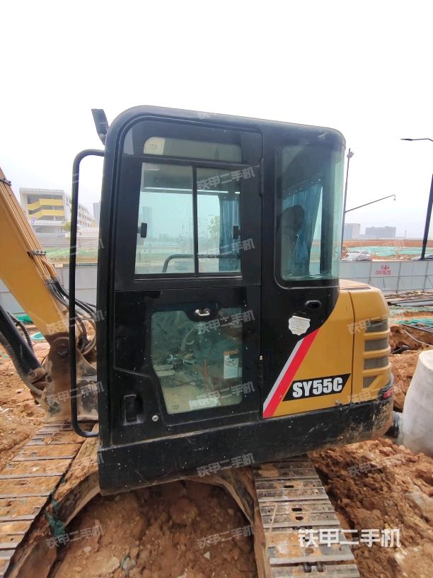 ?駕駛室正側(cè)（駕駛室部分）