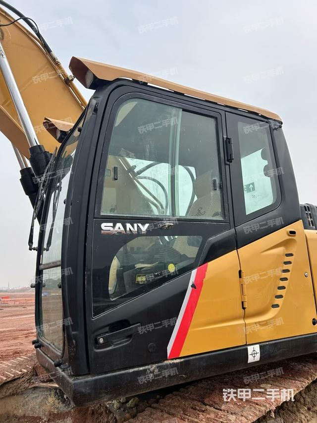 座椅后部（駕駛室部分）