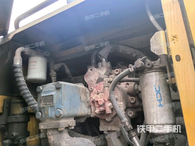 電瓶（大件艙室）