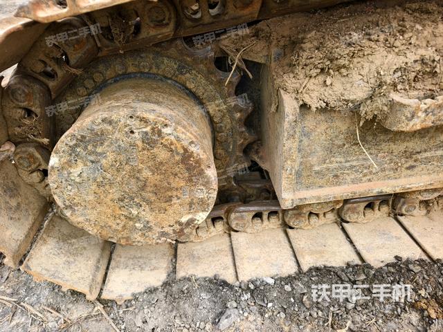 右驅(qū)動(dòng)輪（行走機(jī)構(gòu)）