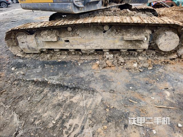 左導向輪(行走機構(gòu)) 左導向輪(行走機構(gòu))