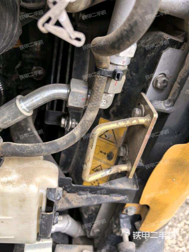 水箱+風(fēng)扇特寫(上車部件) 水箱+風(fēng)扇特寫(上車部件)
