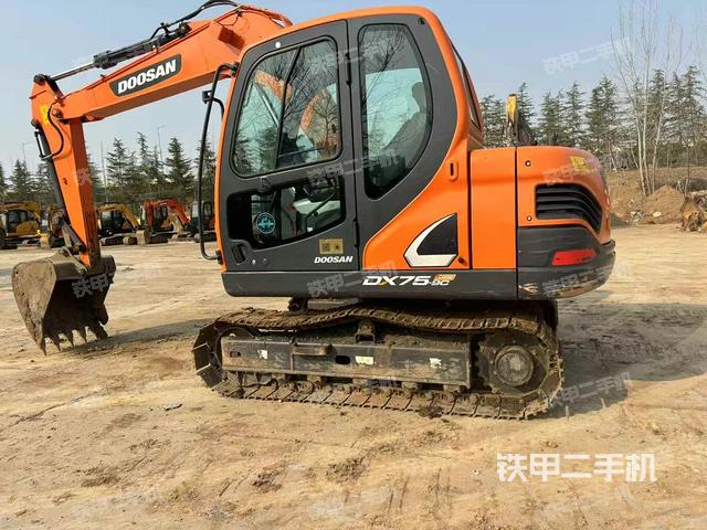 斗山DX75-9CN ACE挖掘机的设备实拍-第3张实拍照片