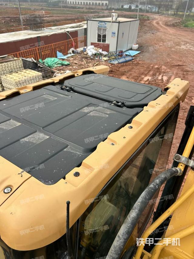 駕駛室頂部俯視（上車部件）