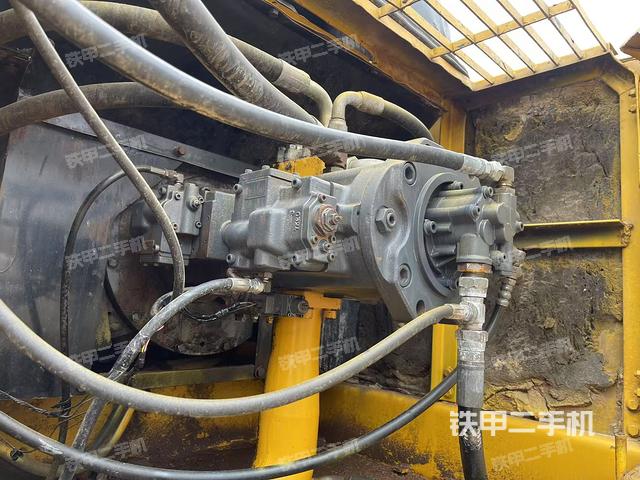 液壓泵斜45?左（大件艙室）