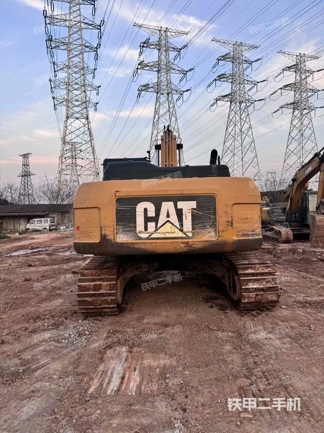 右后45(整機(jī)外觀) 右后45(整機(jī)外觀)