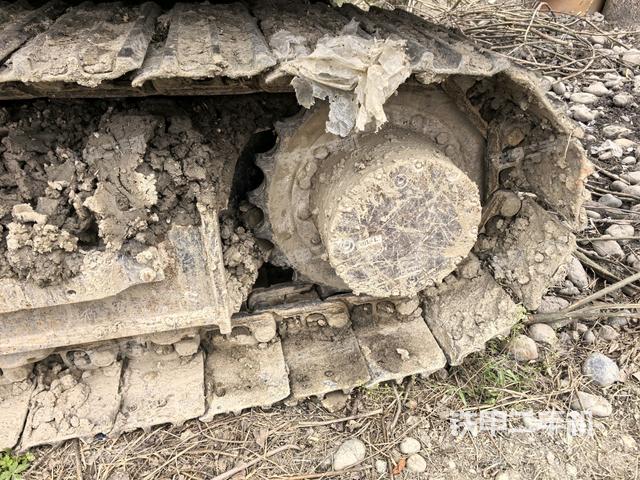 左驅(qū)動(dòng)輪（行走機(jī)構(gòu)）