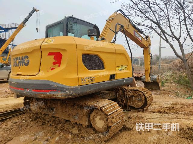 整機(jī)右后45°(整機(jī)外觀) 整機(jī)右后45°(整機(jī)外觀)