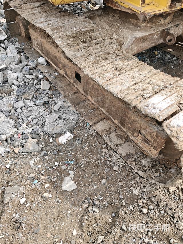 右側(cè)履帶整體?（行走機構(gòu)）