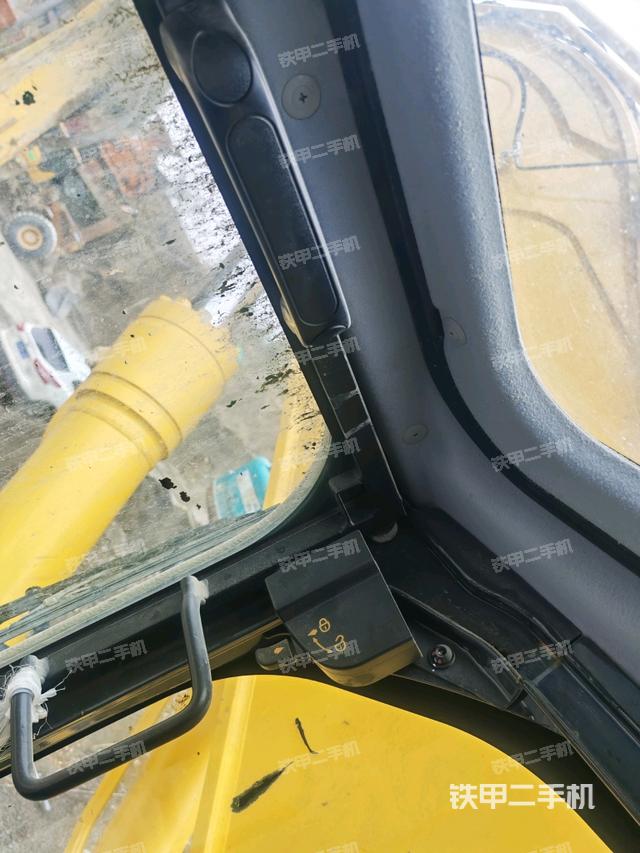 頂棚整體（駕駛室部分）