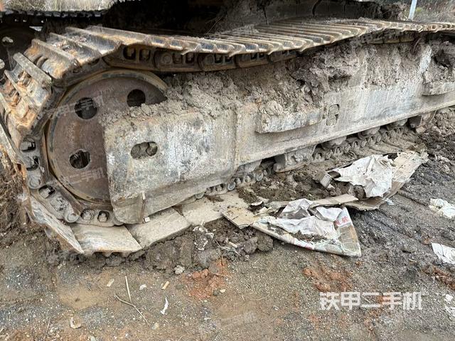 左驅(qū)動(dòng)輪(行走機(jī)構(gòu)) 左驅(qū)動(dòng)輪(行走機(jī)構(gòu))