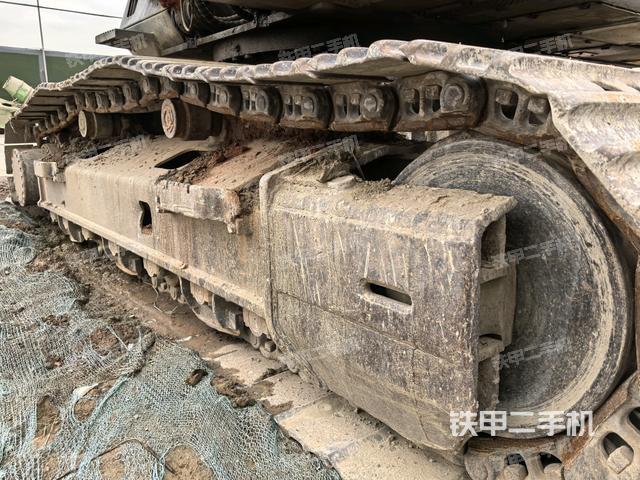 右側(cè)履帶整體（行走機構(gòu)）