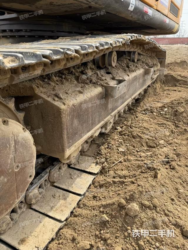 單側(cè)履帶整體（整機外觀）