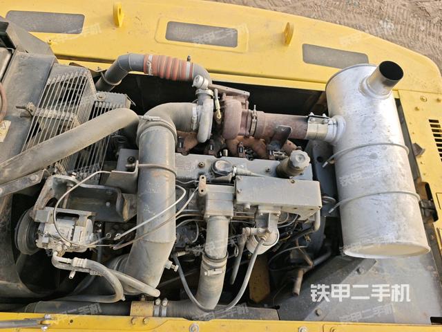 發(fā)動(dòng)機(jī)整體俯視(整機(jī)外觀) 發(fā)動(dòng)機(jī)整體俯視(整機(jī)外觀)