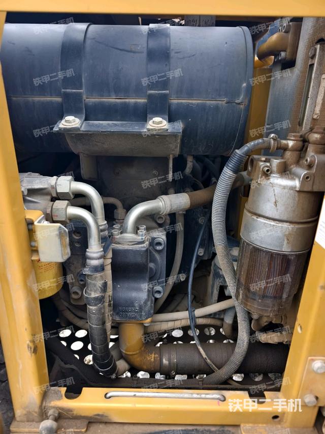 液壓泵室（大件艙室）