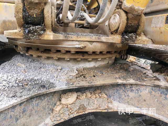 鏟斗右后整體（工作和回轉(zhuǎn)裝置）