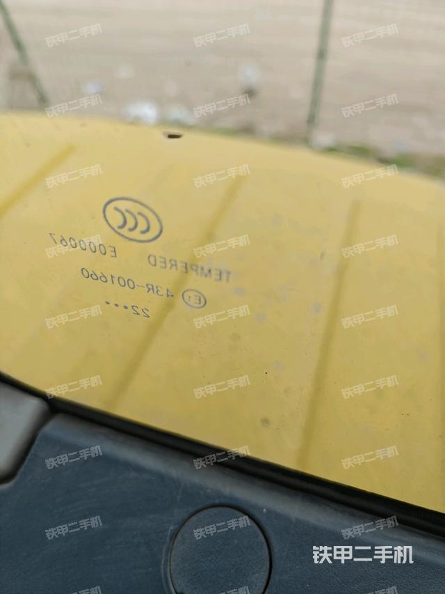 后窗玻璃角標(biāo)（駕駛室部分）