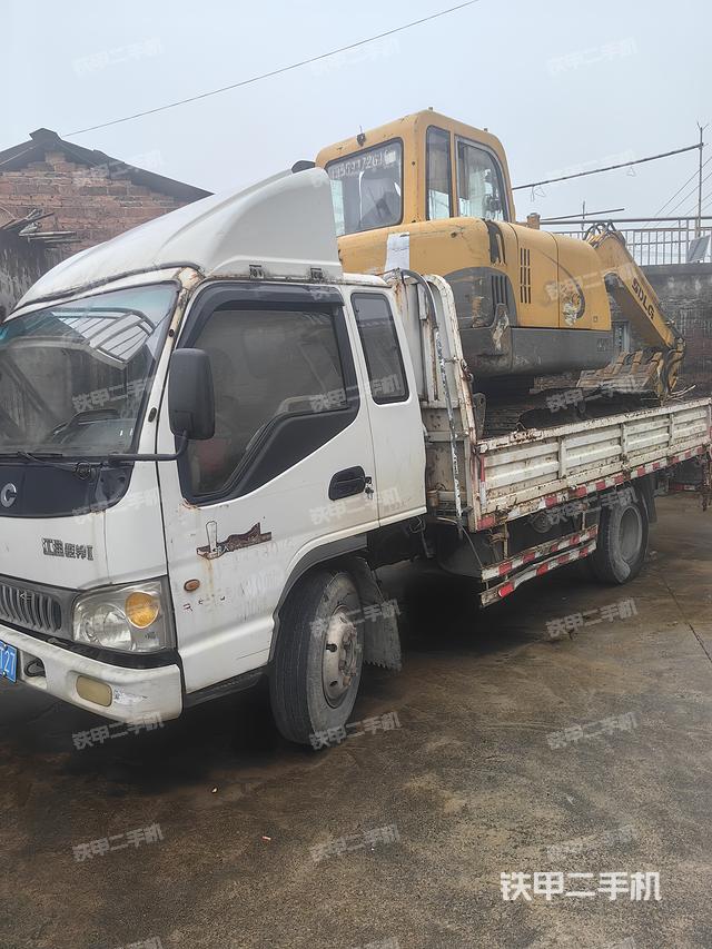 整機(jī)右側(cè)（設(shè)備外觀及核心部件）