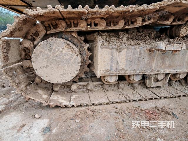 左側履帶整體?(行走機構) 左側履帶整體?(行走機構)