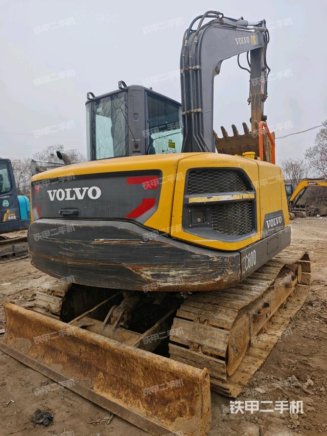 整機右后45°(整機外觀) 整機右后45°(整機外觀)