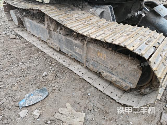 右側(cè)履帶整體?（行走機構(gòu)）