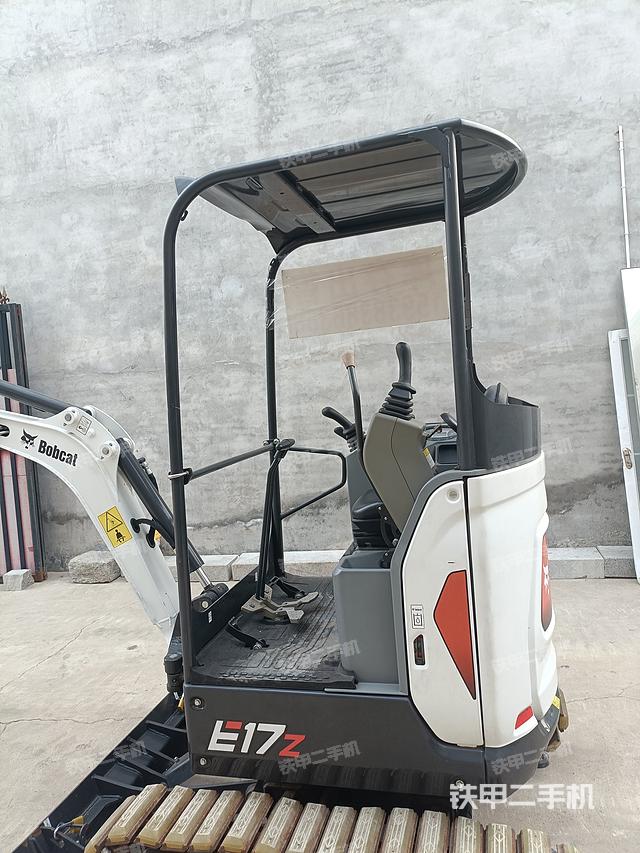 驾驶室整体（整机外观）