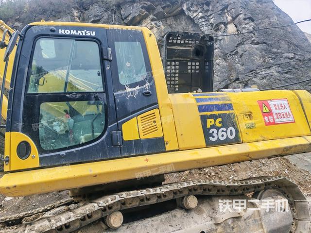 座椅后部（駕駛室部分）