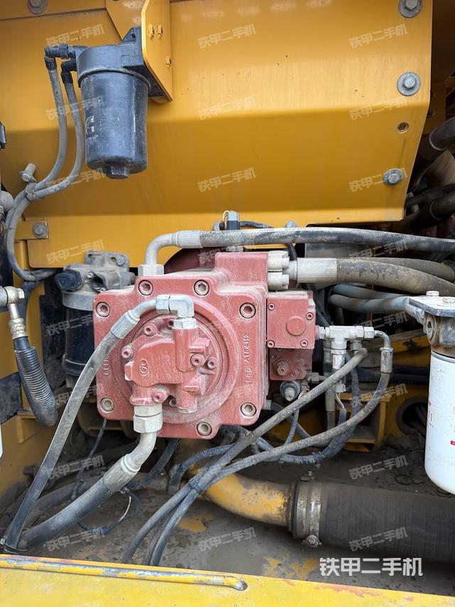 液壓泵室（大件艙室）