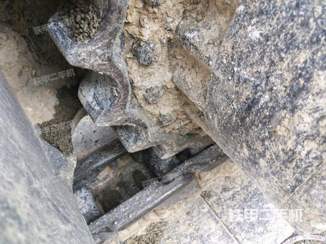 右側(cè)行走馬達蓋板（行走機構(gòu)）