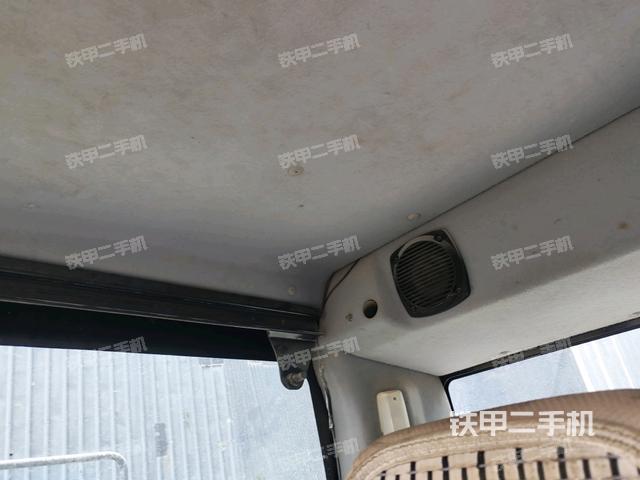 右側(cè)玻璃角標(biāo)（駕駛室部分）