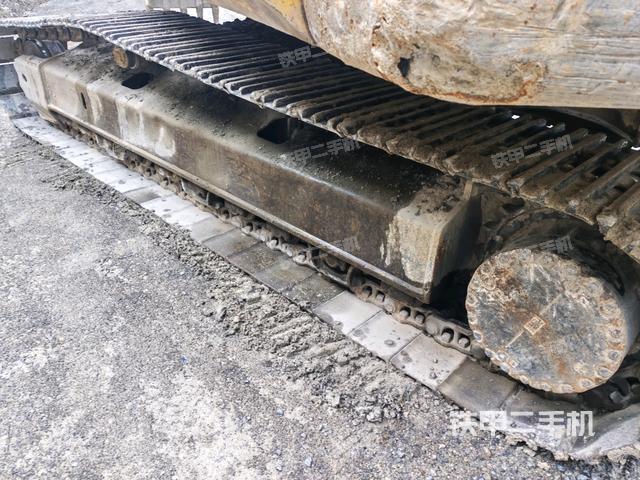 右側(cè)履帶整體（行走機(jī)構(gòu)）