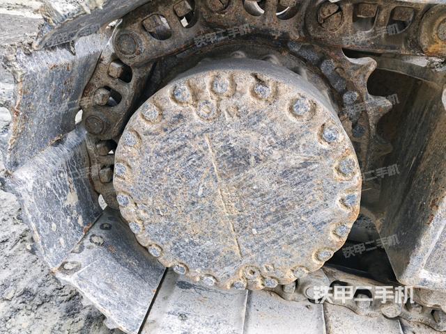 左驅(qū)動(dòng)輪（行走機(jī)構(gòu)）